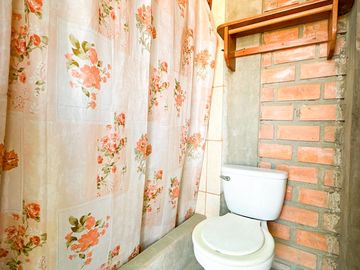 VENTA DE CASA DE TRES PISOS EN VENTANILLA ALTA