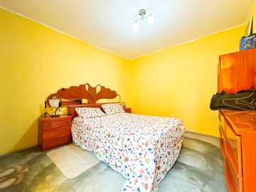 VENTA DE CASA DE TRES PISOS EN VENTANILLA ALTA