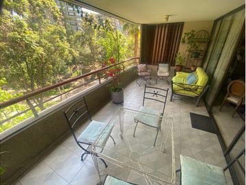 Linda vista en todos los ambientes, frente a plaza