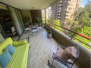 Linda vista en todos los ambientes, frente a plaza