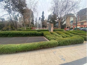 Linda vista en todos los ambientes, frente a plaza