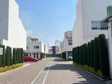 Casa en condominio en venta en Santa María, San Mateo Atenco, México