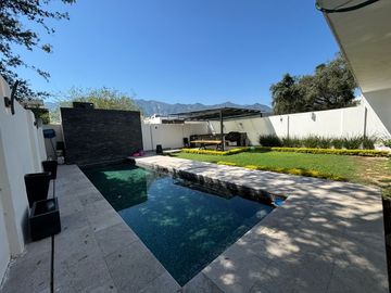 CASA EN VENTA EN CARRETERA NACIONAL - LA JOYA, MONTERREY, NL