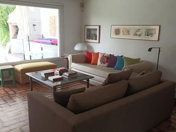 Casa de 6 ambientes - en La Horqueta