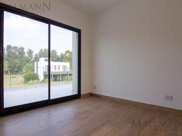Casa venta a Estrenar Santo Tomas, Derqui, Pilar - Mallmann propiedades