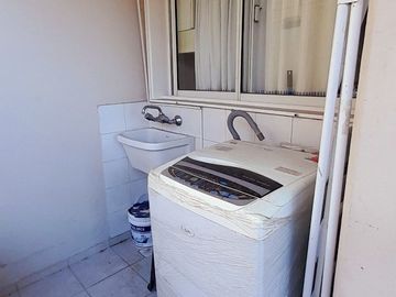 VICENTE LOPEZ -  IMPECABLE  DEPARTAMENTO DE 2 AMB CON BALCÓN!