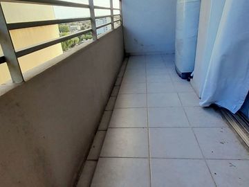 VICENTE LOPEZ -  IMPECABLE  DEPARTAMENTO DE 2 AMB CON BALCÓN!