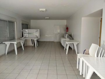 VICENTE LOPEZ -  IMPECABLE  DEPARTAMENTO DE 2 AMB CON BALCÓN!