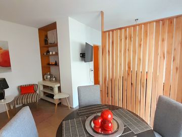 VICENTE LOPEZ -  IMPECABLE  DEPARTAMENTO DE 2 AMB CON BALCÓN!