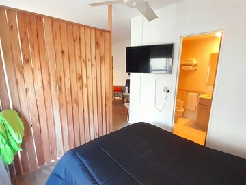 VICENTE LOPEZ -  IMPECABLE  DEPARTAMENTO DE 2 AMB CON BALCÓN!