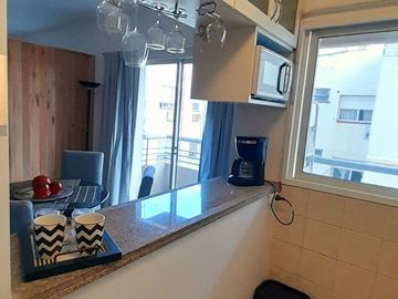 VICENTE LOPEZ -  IMPECABLE  DEPARTAMENTO DE 2 AMB CON BALCÓN!