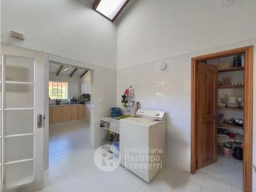 Casa en conjunto amoblada en arriendo, La Alhambra, Manizales