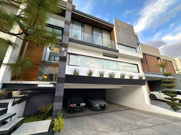 Casa Nueva en Venta Colinas Virreyes Frente Puerta Las Lomas, Zona Andares.