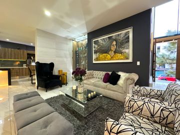 Casa Nueva en Venta Colinas Virreyes Frente Puerta Las Lomas, Zona Andares.