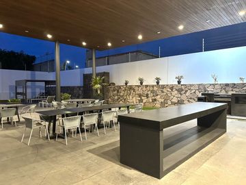 Casa Nueva en Venta Colinas Virreyes Frente Puerta Las Lomas, Zona Andares.