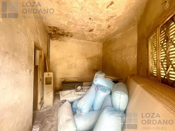 VENTA CASA A RECICLAR EN RINCON 1700 BARRIO GENERAL PAZ. CORDOBA