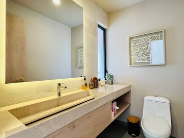 Espectacular Casa en Venta en Altozano
