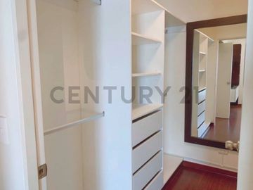 Exclusivo Departamento Full Amoblado en San Isidro con Áreas Comunes de Lujo!