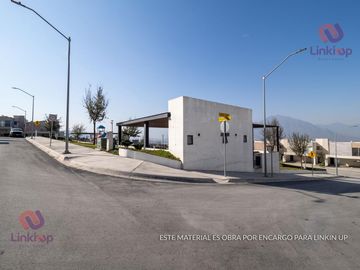Casa en venta Nueva en esquina  en cumbres dominio garcia