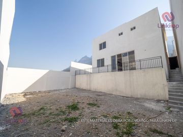 Casa en venta Nueva en esquina  en cumbres dominio garcia