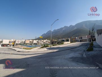 Casa en venta Nueva en esquina  en cumbres dominio garcia