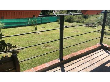 APTA CRÉDITO VENTA CASA HERMOSO.TERRENO CON PILETA Y VISTA EN TANTI