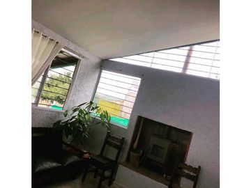 APTA CRÉDITO VENTA CASA HERMOSO.TERRENO CON PILETA Y VISTA EN TANTI