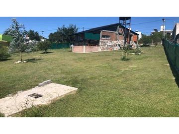 APTA CRÉDITO VENTA CASA HERMOSO.TERRENO CON PILETA Y VISTA EN TANTI