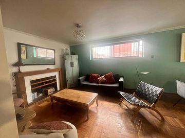 Casa en venta en LA REINA