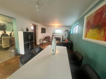 Casa en venta en LA REINA