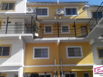 DEPTO 2 AMB. AMPLIO TIPO LOFT  CON COCHERA 2º X ESCALERA. ,.COMPLEJO CON PISICINA Y PARRILLA. TIGRE. TEDIN 159