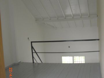 DEPTO 2 AMB. AMPLIO TIPO LOFT  CON COCHERA 2º X ESCALERA. ,.COMPLEJO CON PISICINA Y PARRILLA. TIGRE. TEDIN 159