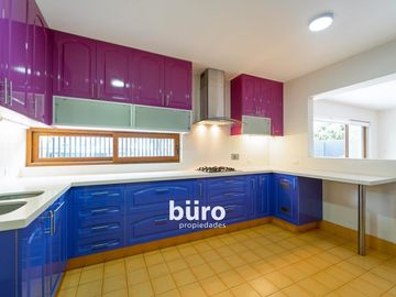 MARAVILLOSO DEPARTAMENTO EN VENTA, TERRAZA AMPLIA PRIMER PISO, MIRAFLORES