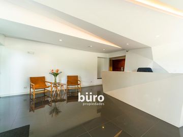 MARAVILLOSO DEPARTAMENTO EN VENTA, TERRAZA AMPLIA PRIMER PISO, MIRAFLORES