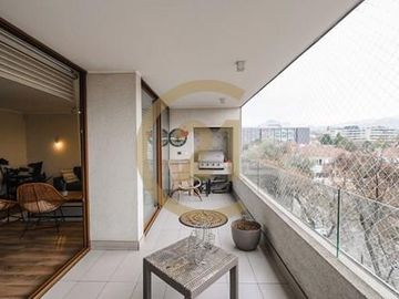 Amplio Departamento en venta en providencia