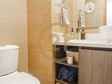 Amplio Departamento en venta en providencia