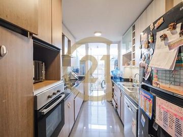 Amplio Departamento en venta en providencia