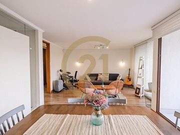 Amplio Departamento en venta en providencia