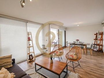Amplio Departamento en venta en providencia