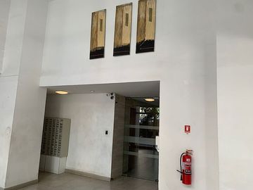 DEPARTAMENTO METRO MONEDA