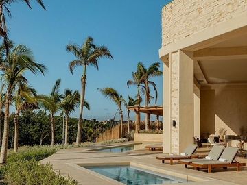 Residences & Beach Condos 3 y 4 Recámaras Campo de Golf • Riviera Maya.