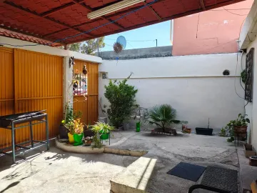 Casa en venta en Valle de las Flores Infonavit, Saltillo, Coahuila de Zaragoza