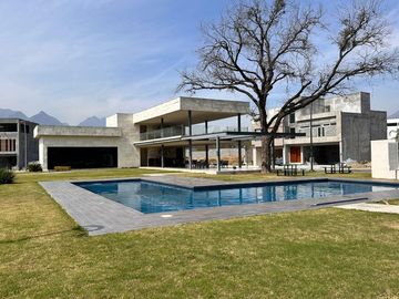 Casa en  Venta en Las Esmeraldas, Monterrey NL