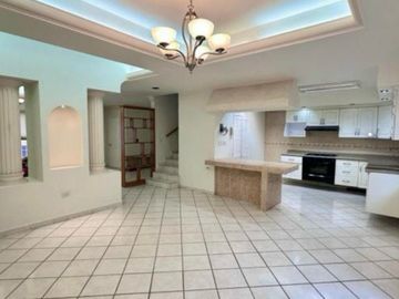 Casa - Fraccionamiento Villas de La Cantera