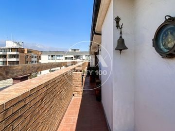 BARRIO LAS LILAS / ELIODORO YÁÑEZ