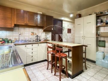BARRIO LAS LILAS / ELIODORO YÁÑEZ