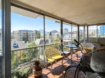 BARRIO LAS LILAS / ELIODORO YÁÑEZ