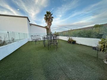 Casa en Venta en Centro Sur con Roof Garden y Sótano, Diseño de Autor