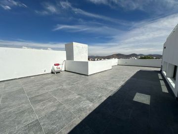 Espectacular Casa en Venta en Grand Juriquilla, 4 Recámaras, 4.5 Baños, de Autor