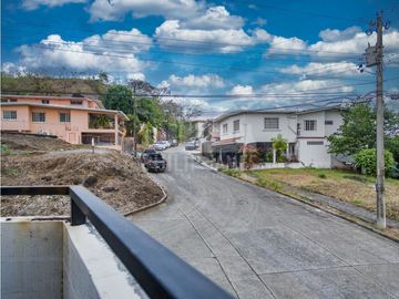 Venta de Casa, Condominio Altos de Sta. Maria